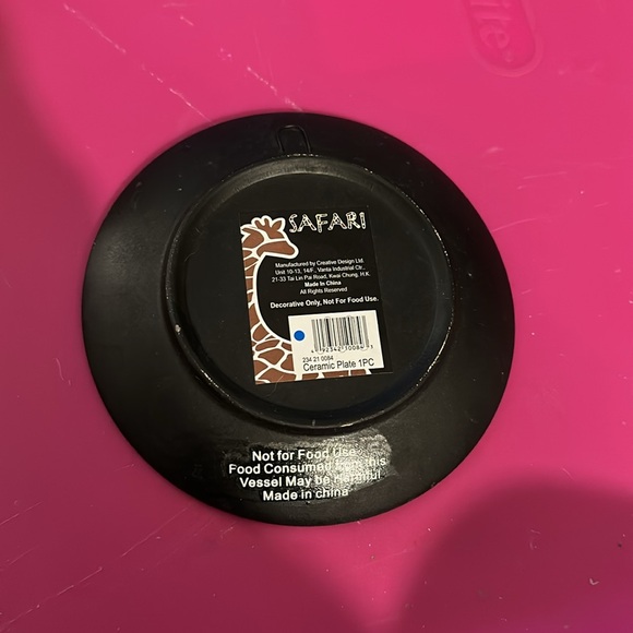 Safari Decorative Giraffe Plate - Picture 2 of 2